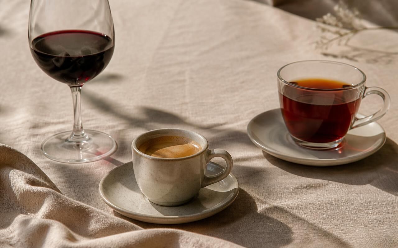 Kaffe, te og rødvin: Lev med dem uden pletter